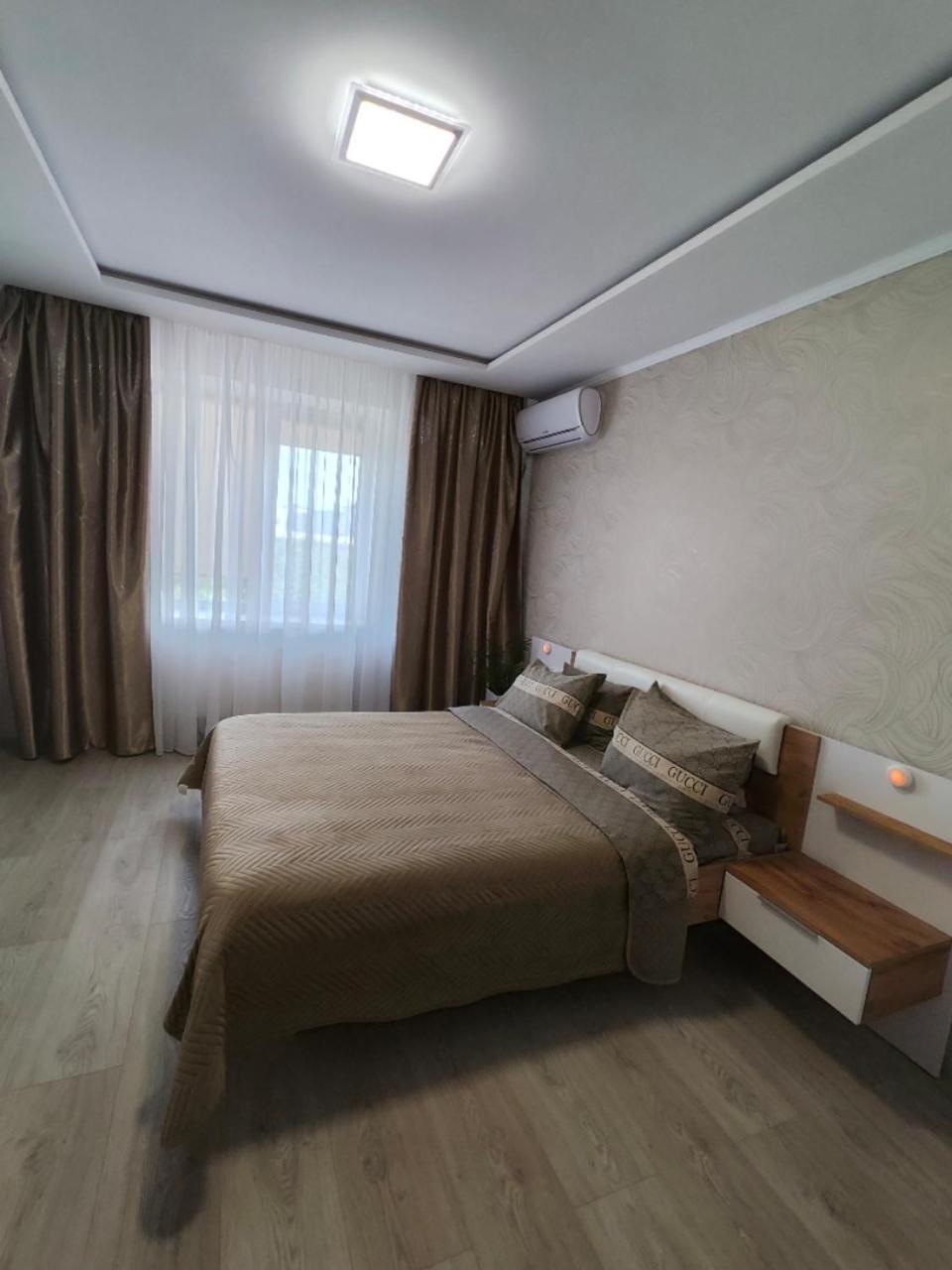Apartamento Zlata De Luxe Ivano-Frankivsk Exterior foto