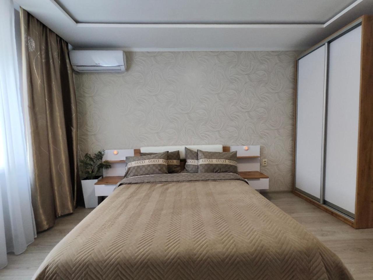 Apartamento Zlata De Luxe Ivano-Frankivsk Exterior foto